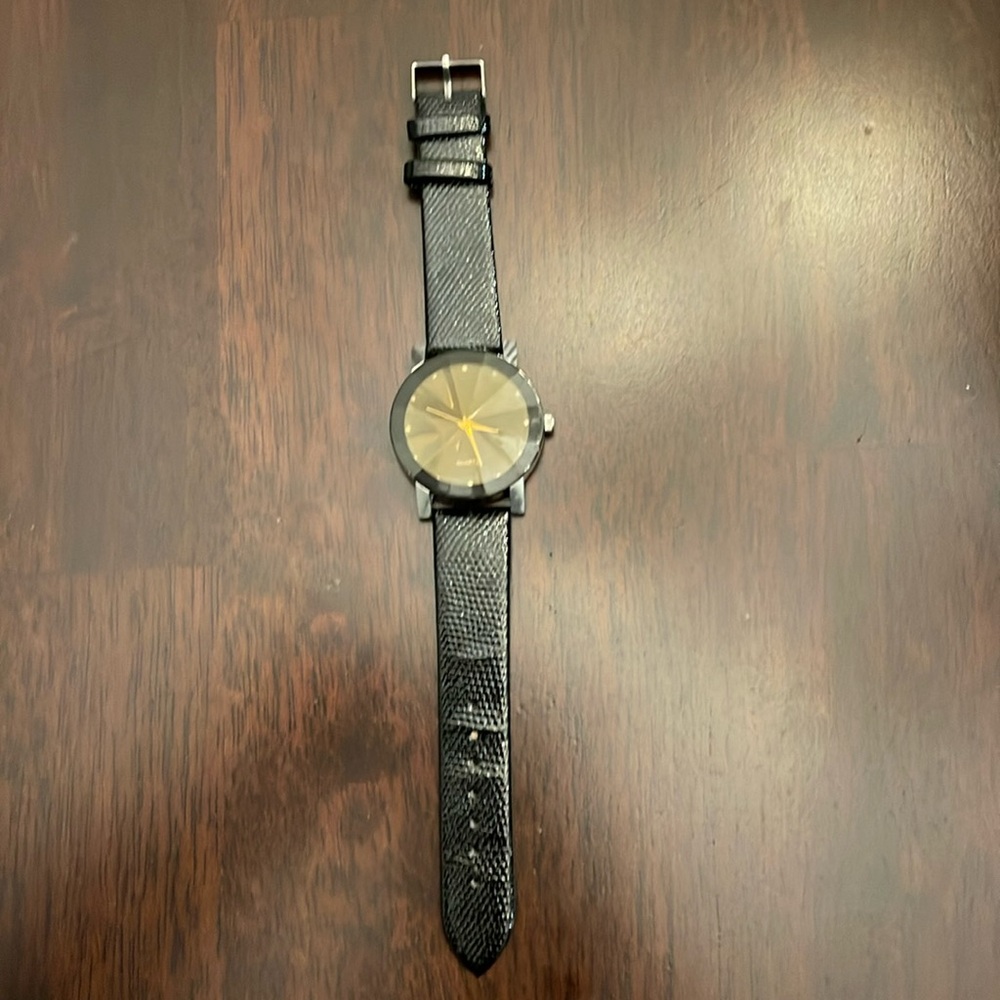 Men's sport watch.  Retails $30